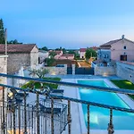 Grande Villa