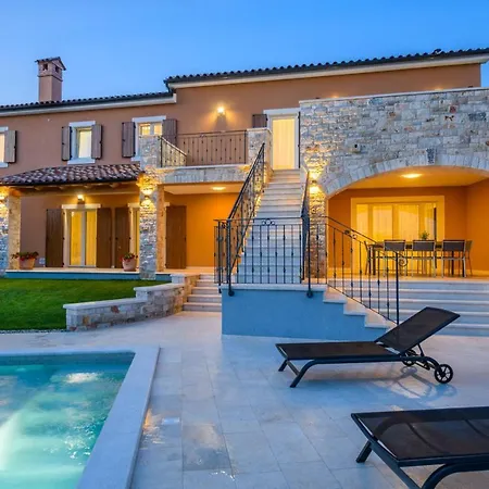 Grande Villa *